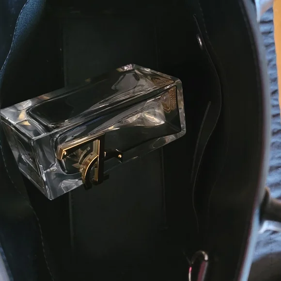 Yves Saint Laurent Nano - Picture 10 of 15